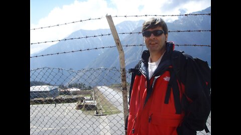 ATERRIZAGEM EM LUKLA - NEPAL