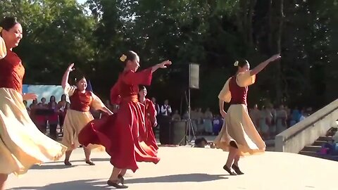 Israeli Cultural Dance, enjoy!