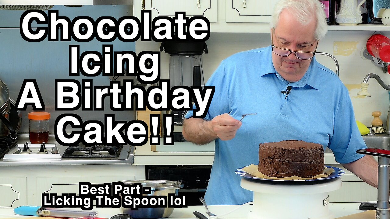 Icing A Fantastic Chocolate Cake For My Birthday!!!