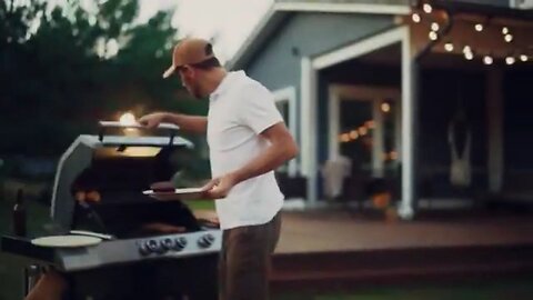 Short Trump Ads Targeting Swing States Are ABSOLUTELY Brilliant Political Advertising