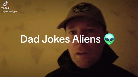 Dad Jokes Aliens 👽
