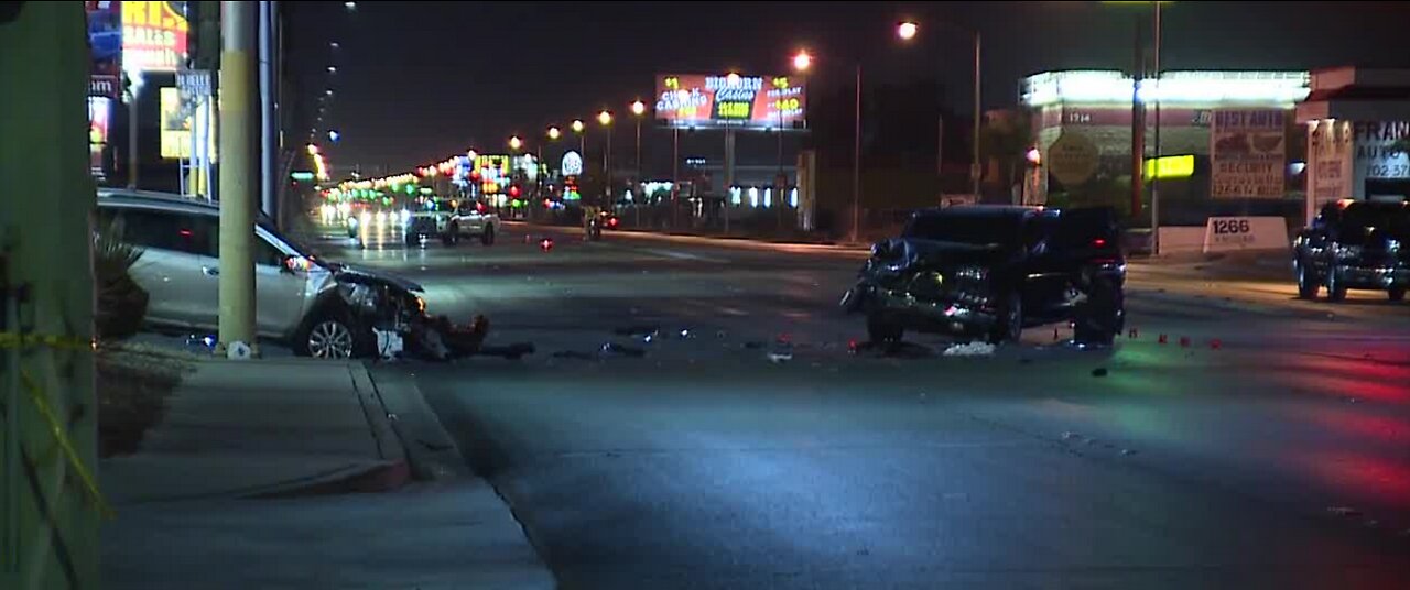 Motorcycle rider dies after crash near Nellis, Washington