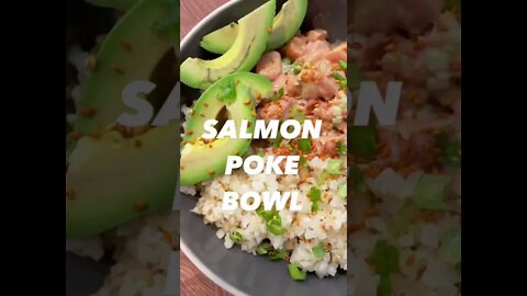 Poke bowls are LIFE! #pokebowl #sushi #lowcarb #lowcarbrecipes #keto #ketorecipes #Shorts