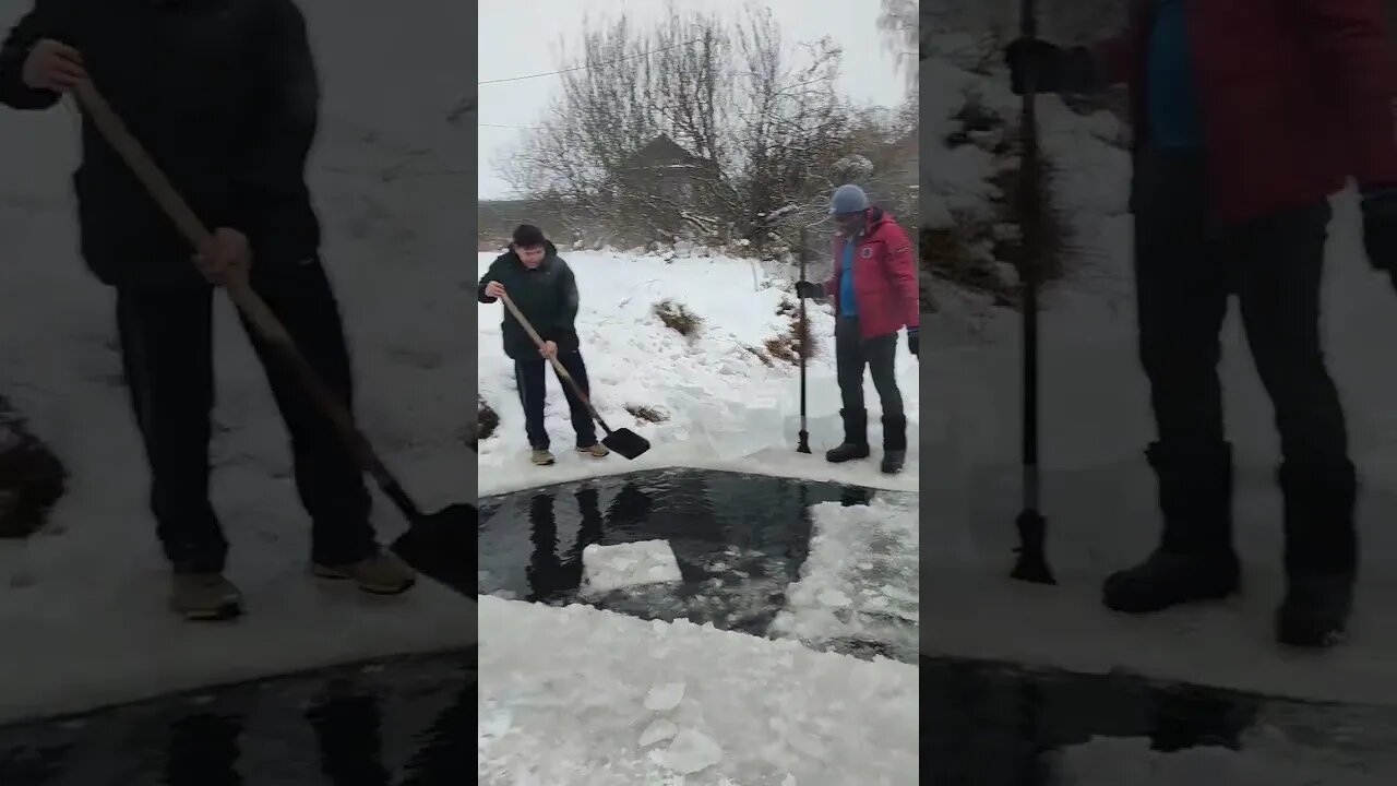 Pulling out a HUGE ICE from the ice hole | 17.12.22