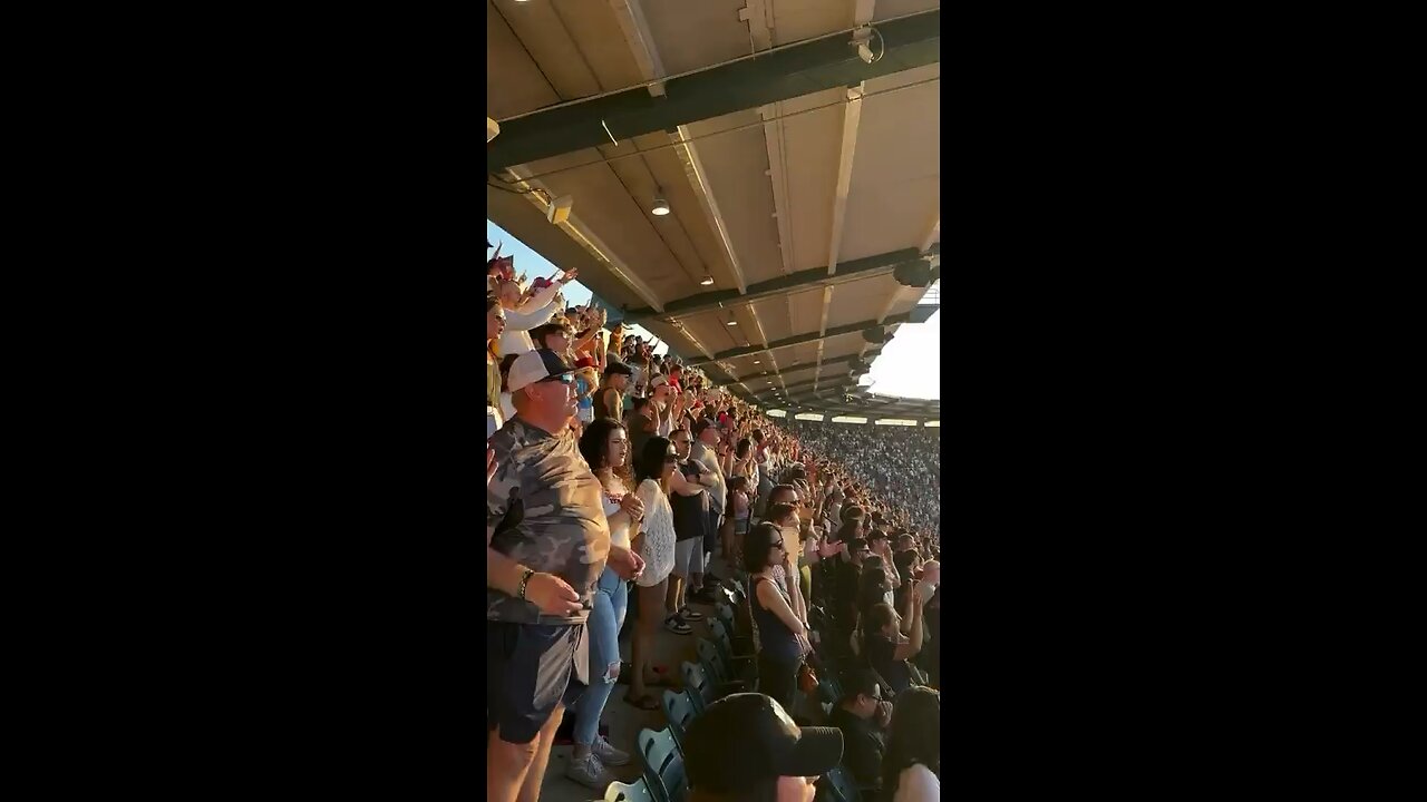 Het maakt niet uit wat Kamala zegt... Weet gewoon dat onze God een Geweldige God is!!! 🔊