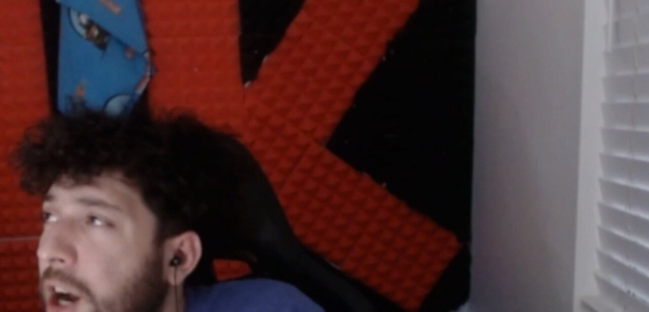 IP2 Stories - Aldy1k Trying to Watch The Fights But Peach Makes Him Angry! Argument Ensues