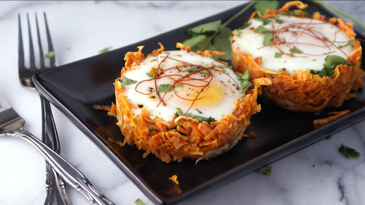 Potato nests with egg and cheese