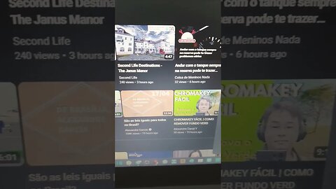 sei que o sistema do YouTube é bugado mais receber notificação de um canal que eu não sou inscrito🤦