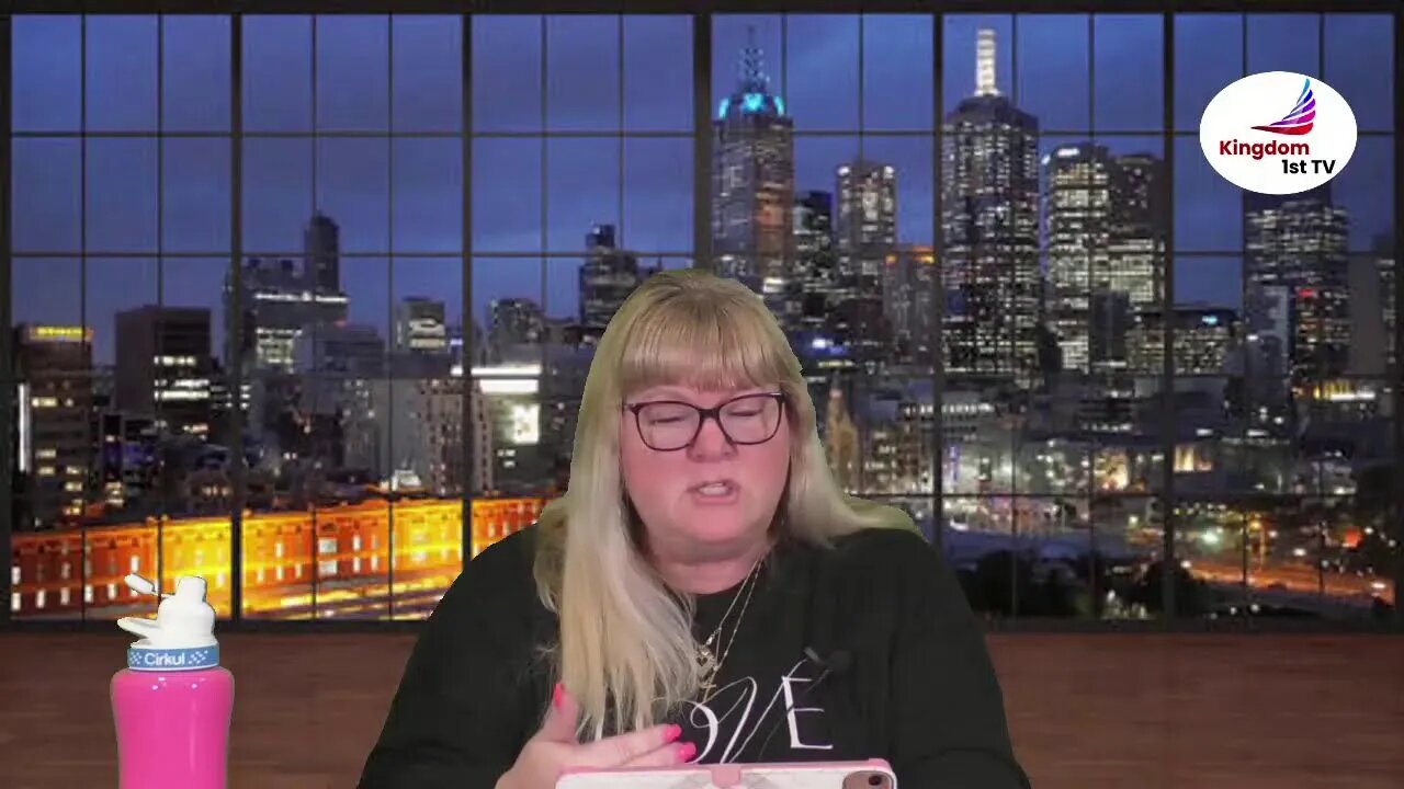 United We Stand: Dying to Self (Kingdom Culture with Linda Mayer)