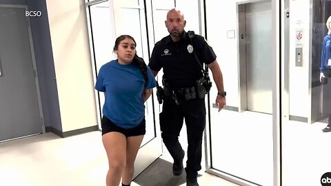 Woman records herself shootıng at random houses and posts it on