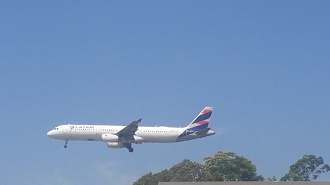 Airbus A321 PT-MXC vindo de Guarulhos para Manaus