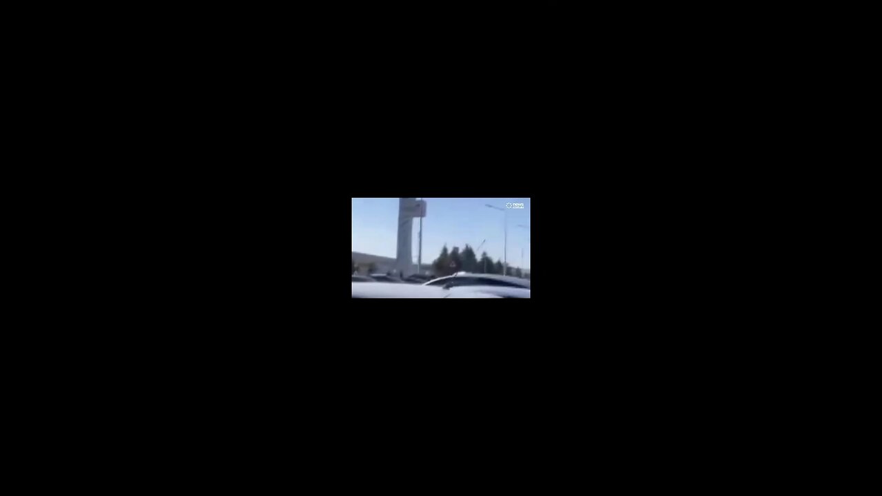Live actual footage of attack on turkey by jihadists kill 5 n injure 22 n get eliminated on cctv