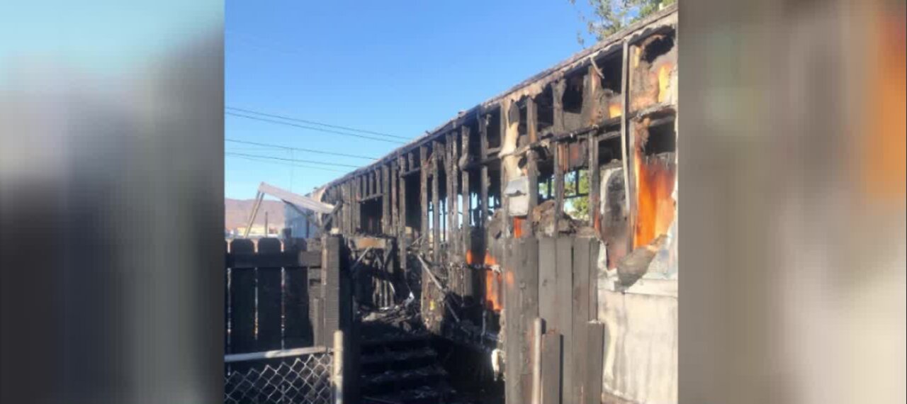 2 kids escape house fire in Las Vegas