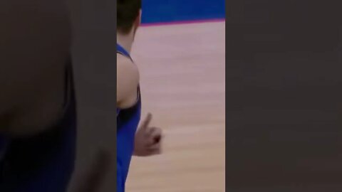 Luka throwing down the hammer on the pelicans!!! #lukadunks #shorts