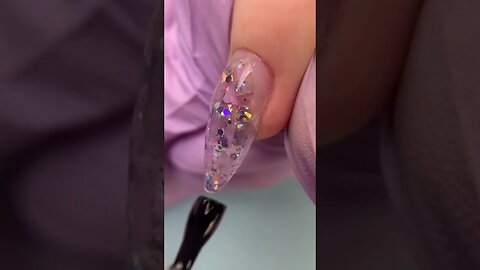 NAIL ART