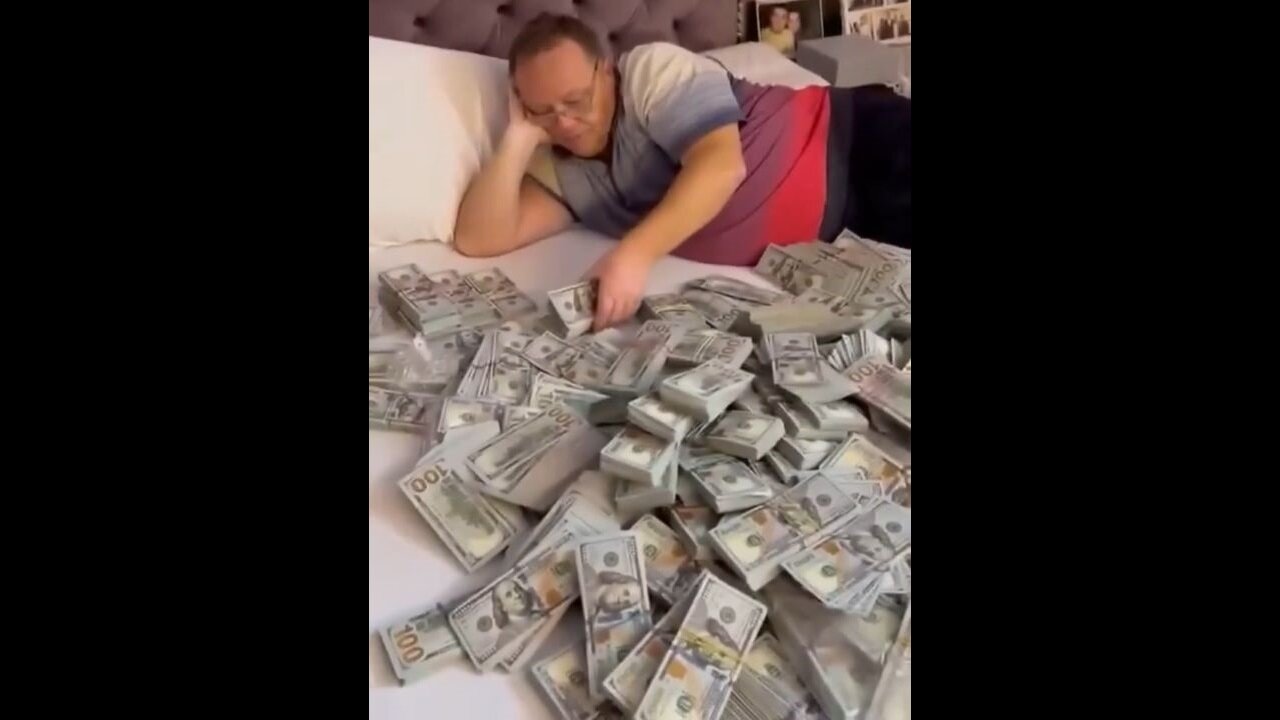 Well Lookie Here, Two Ukrainian Officials Busted With 6 Million Dollars In Cash Inside Their Homes