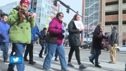Hundreds 'March for Our Lives' through Green Bay
