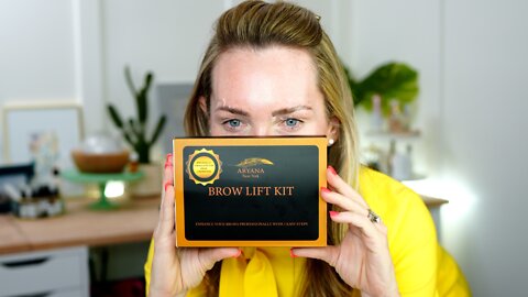 Eyebrow Lamination