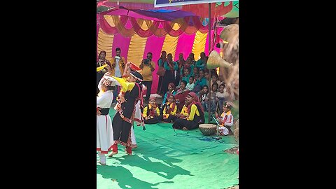 Beautiful folk dance by childern of Barot valley