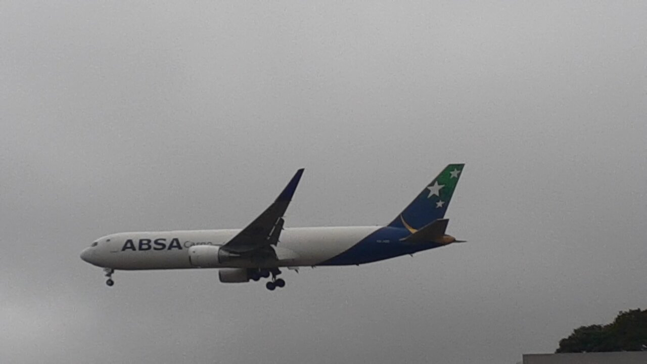 Boeing 767-300ER PR-ABB na final antes de pousar em Manaus vindo de Guarulhos