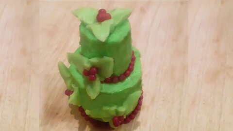 Miniature Mistletoe Cake - Christmas Mini Food ASMR