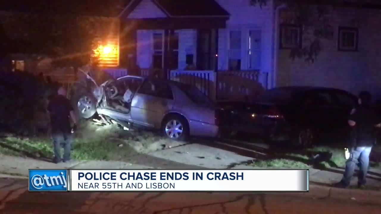Police chase ends in serious crash in Milwaukee