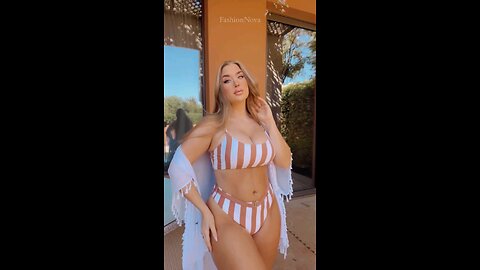 Hot Video Model-Ariella Eder