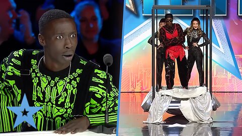 Quick Change MAGIC Like You've Never Sean Before! | Italia's Got Talent