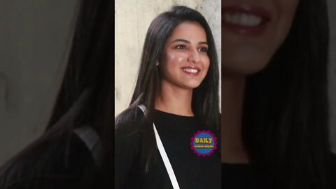 JASMINE BHASIN SPOTTED AT BESPOKE SALON IN BANDRA