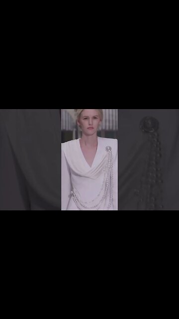 Ralph & Russo Haute Couture Fall/Winter 2018-2019 Runway Show