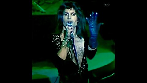 Freddie shows his claws..#queen #shorts #abba2shay