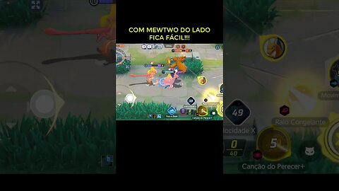 COM MEWTWO DO LADO FICA FÁCIL 🤣🤣POKÉMON UNITE #shorts #burucharizard