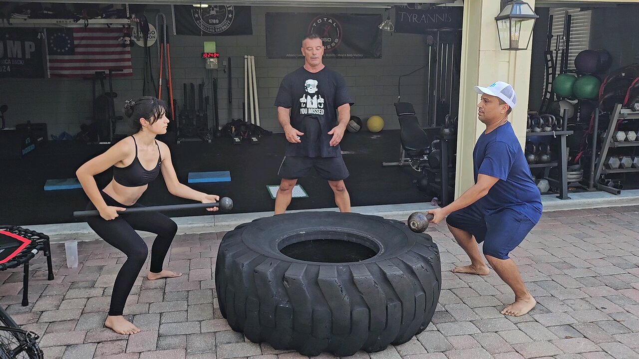 Macebell 10&2:00 Squat & Tap