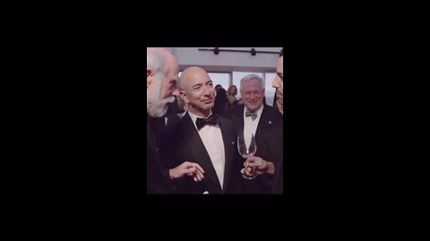 The difference between how rich people and poor people laugh😂😂