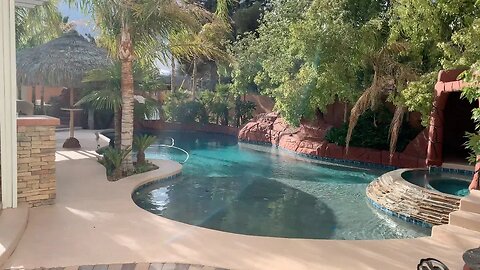 I'm Living in Vegas for the ENTIRE Month