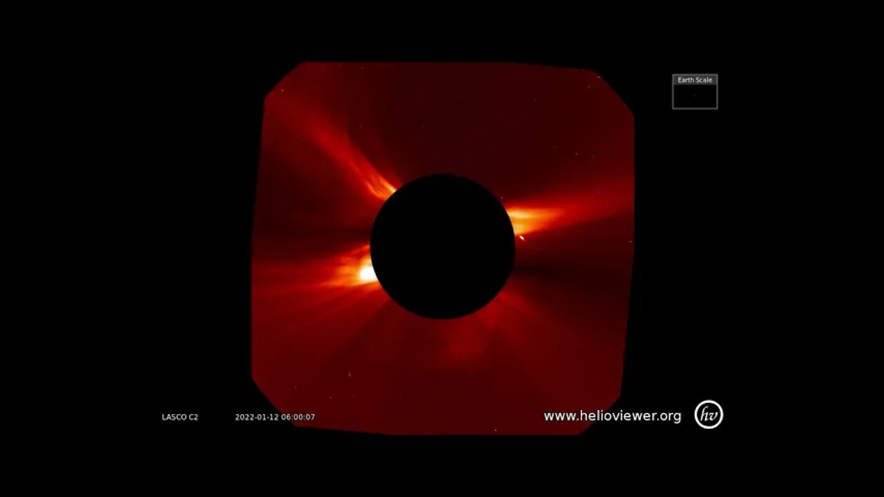 Observe this large solar flare that occurred today