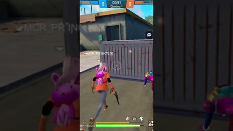 Insólito está garota juega insana Free Fire #freefire #viral