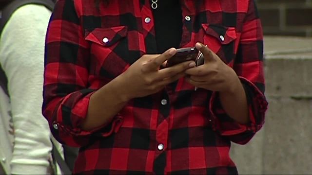 Ask Dr. Nandi: Could smartphone use be linked to ADHD in teens?