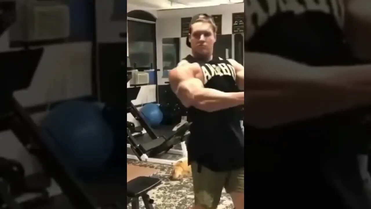 CAIKE PRO TREINANDO POSE DURANTE O TREINO ANTES DE IR PRA MAX | BODYFITLIONS
