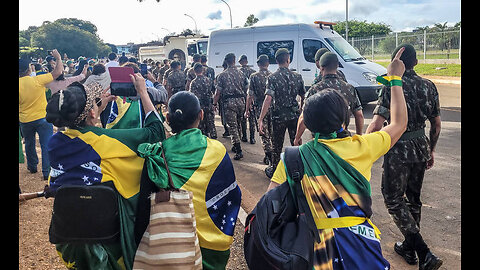 EXÉRCITO PRENDE AGENTES DA PF NO ACAMPAMENTO EM BRASÍLIA