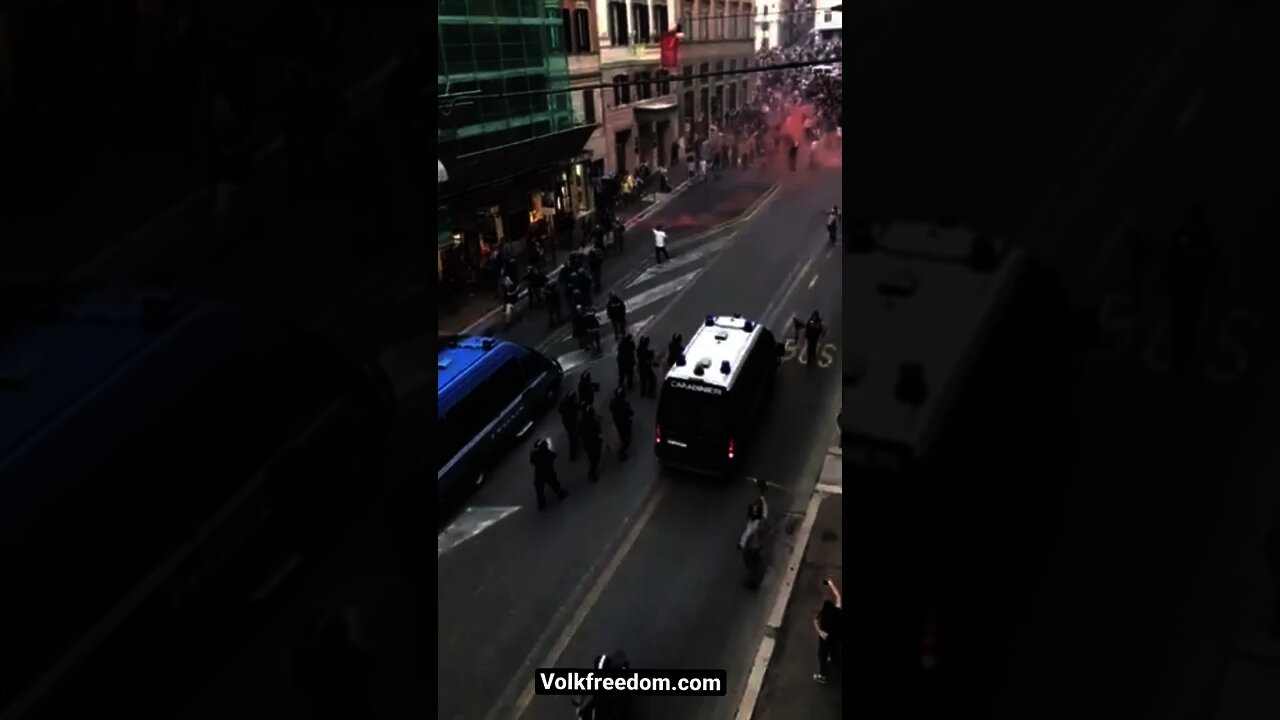 MASSIVE Anti-Mandate Protest in Rome - Oct. 9