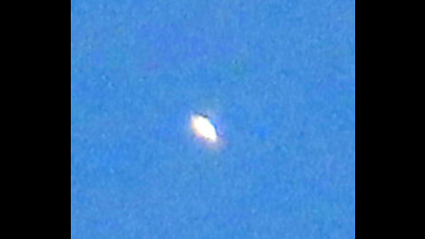 UFO photographed 02-21-2021, same day American Airlines reports a UFO.