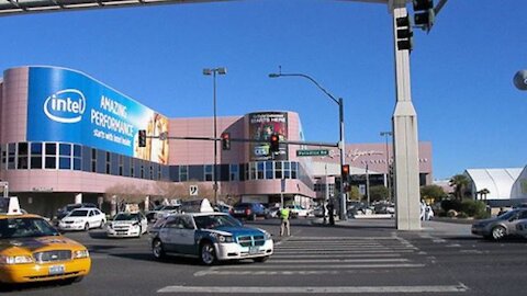 Las Vegas to open first large-scale drive-through vaccine clinic