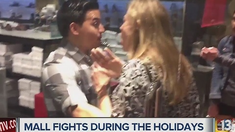 Fight at shoe store in Florida mall