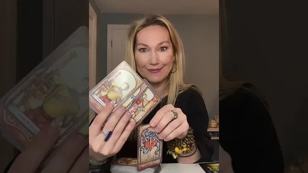 Daily Tarot Card Reading #tarot #tarotcards #tarotreader