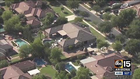 Child dies after left in hot car in Gilbert