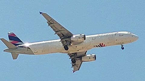 Airbus A321 PT-MXF coming from Guarulhos to Fortaleza