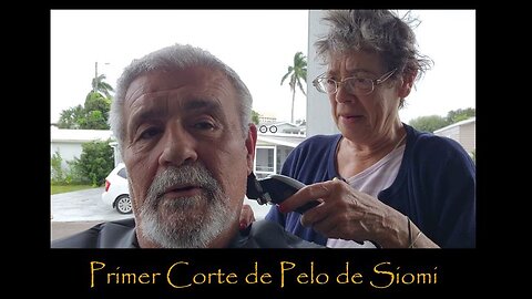 2024 M11 05 Primera vez que Siomi me corta el pelo
