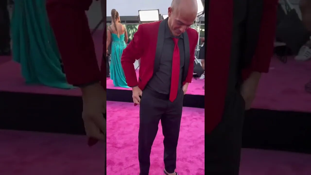 Cant believe he wore THIS to the Red Carpet