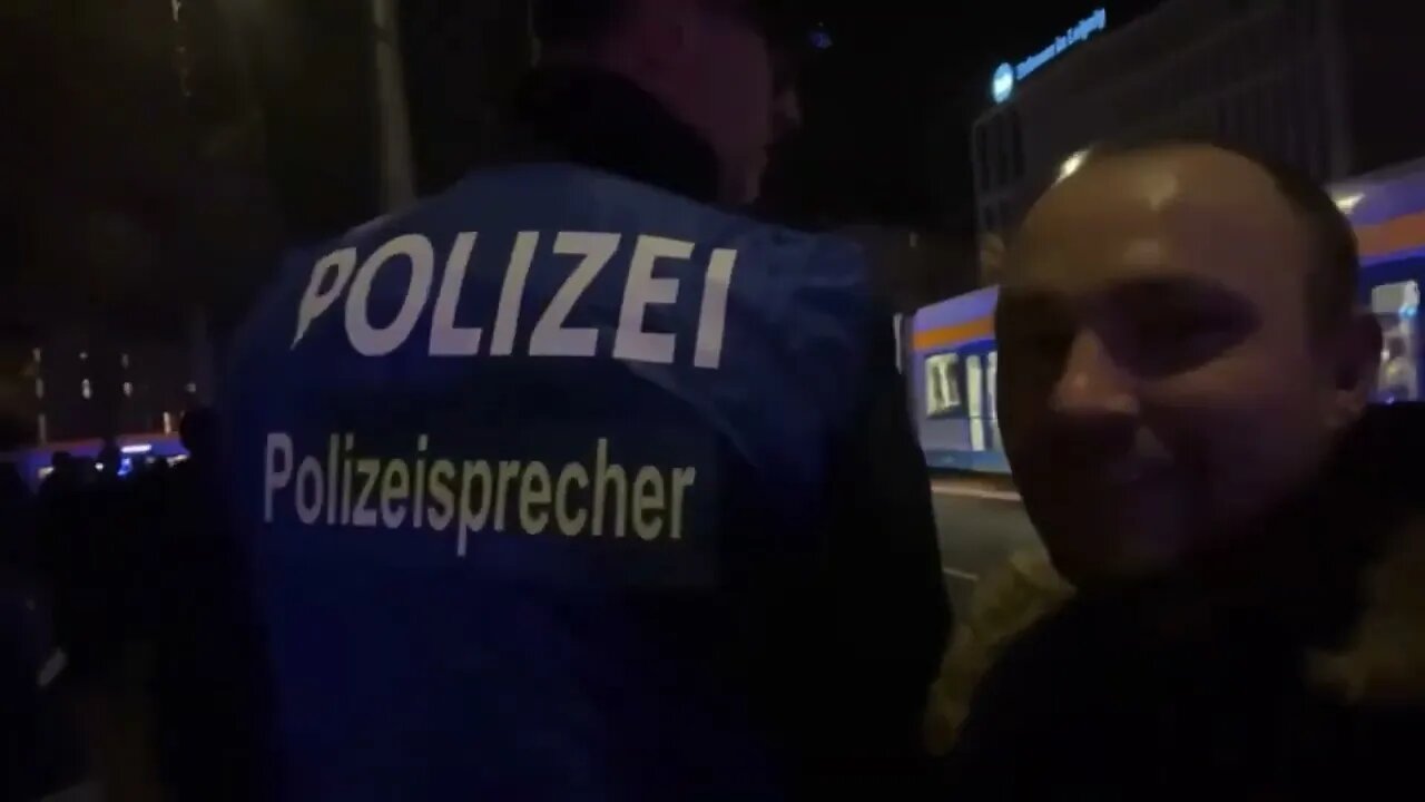 „Weil ich keine Lust habe“ Pressesprecher der Polizei Leipzig, Montagsspaziergan